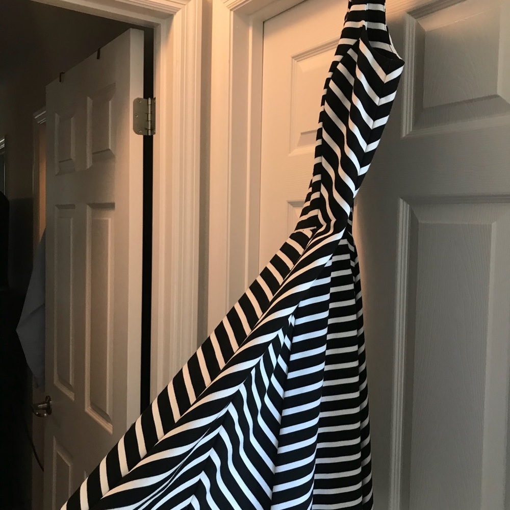 Michael Kors Stripped Dress - Picture 4 of 4